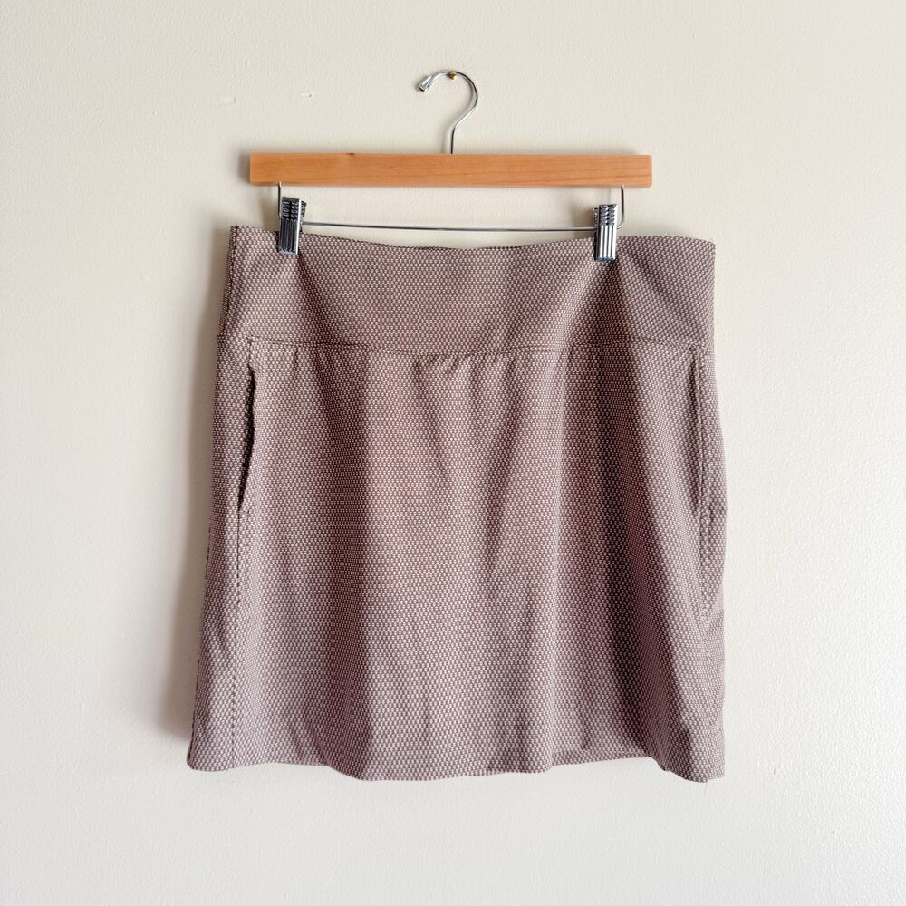 Fairway and Greene Brown + White Printed Golf Skort - Large